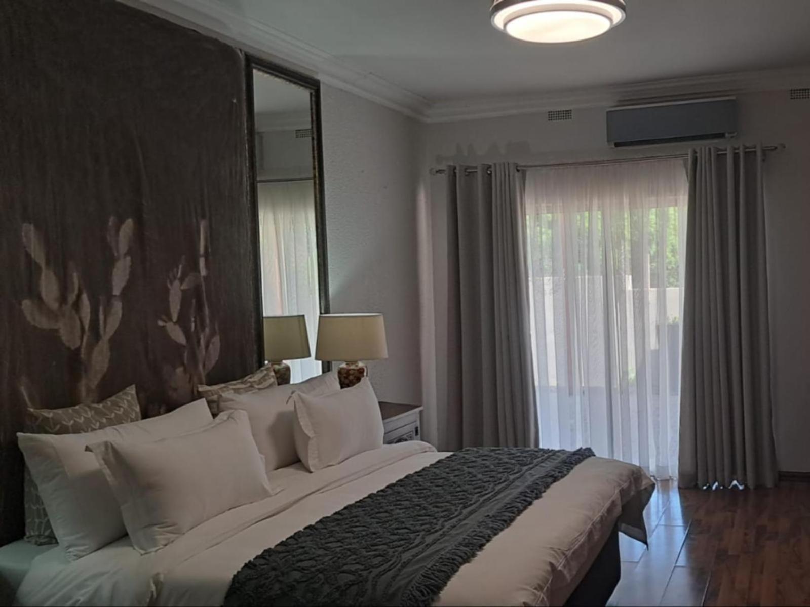 Art And Soul Restaurant, Accommodation, French Bar And Art Gallery Parys Værelse billede