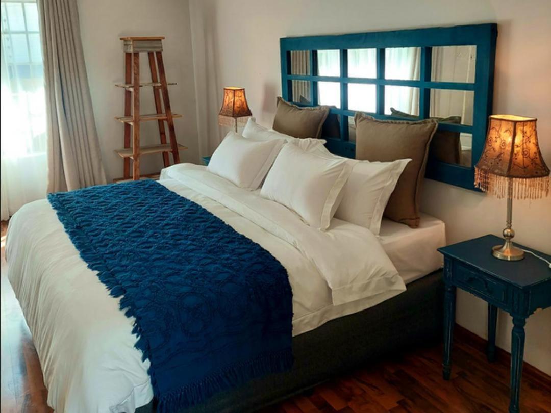 Art And Soul Restaurant, Accommodation, French Bar And Art Gallery Parys Værelse billede