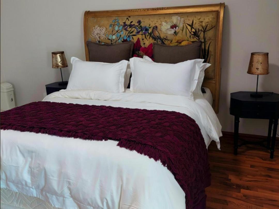 Art And Soul Restaurant, Accommodation, French Bar And Art Gallery Parys Værelse billede