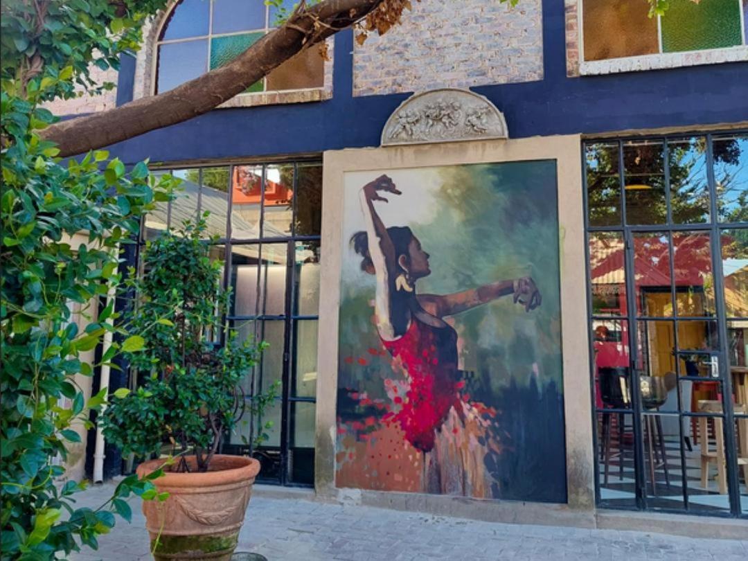 Art And Soul Restaurant, Accommodation, French Bar And Art Gallery Parys Eksteriør billede
