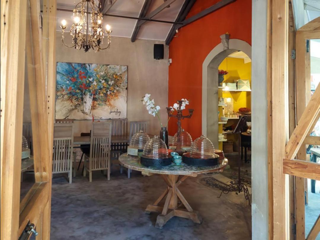 Art And Soul Restaurant, Accommodation, French Bar And Art Gallery Parys Eksteriør billede